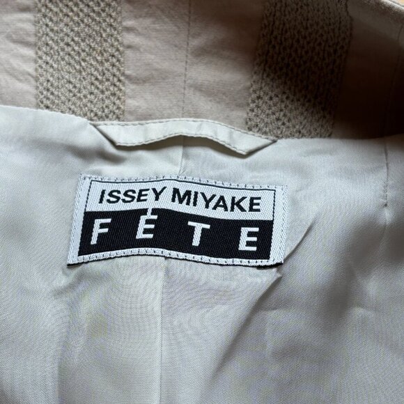 Issey Miyake FÊTE Women's Striped Blazer – Size 2 - Picture 7 of 11